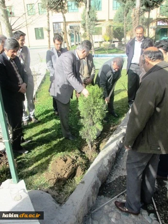 برگزاری مراسم درختکاری در پردیس حکیم فردوسی