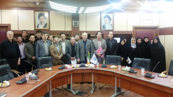 نشست با همکاران