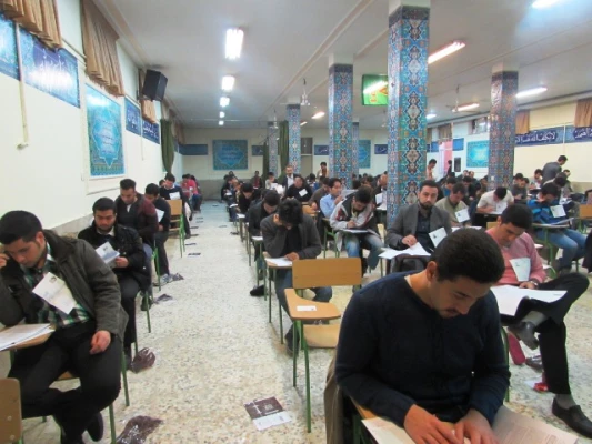 برگزاری آزمون کارشناسی ارشد در پردیس حکیم فردوسی 5