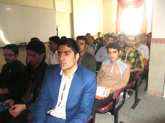 شرکت شماری از دانشجویان پردیس در همایش شبکه های مجازی 5