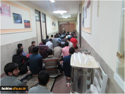 برگزاری نمازجماعت مغرب و عشاء در سالن خوابگاه ها