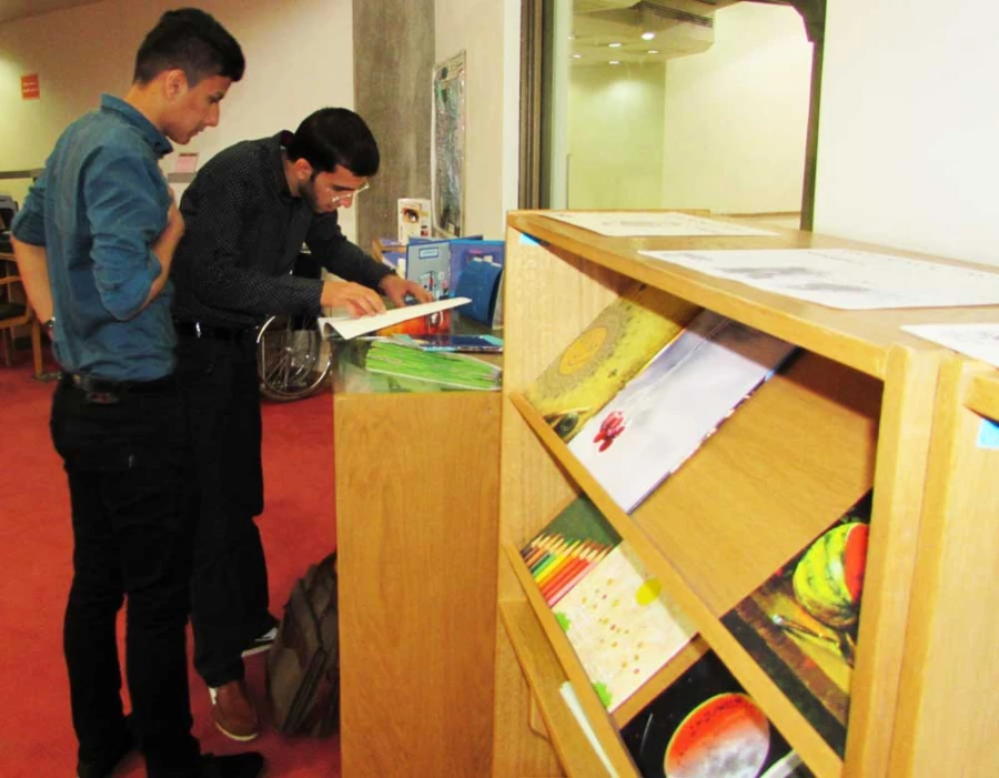دومین بازدید دانشجومعلمان پردیس از کتابخانه ملی 6