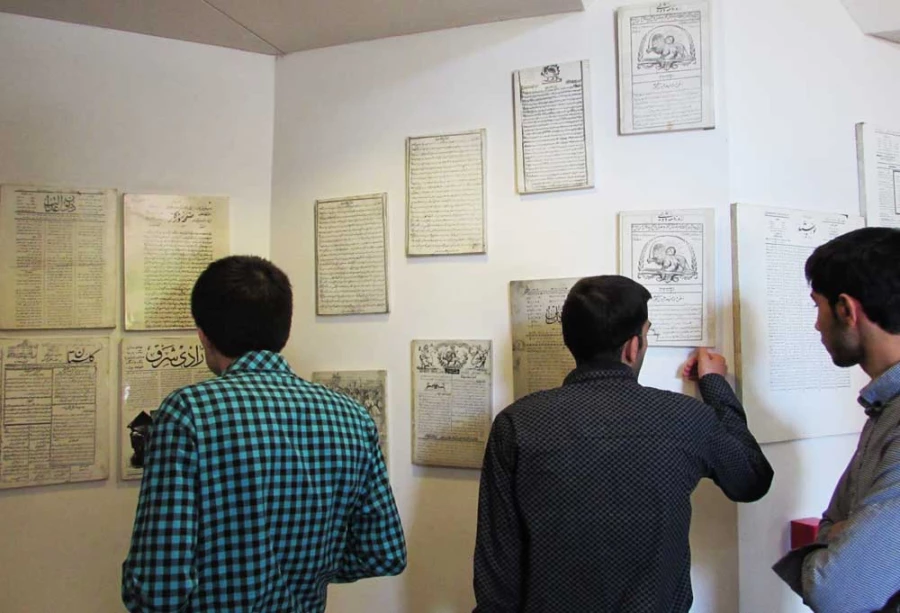 دومین بازدید دانشجومعلمان پردیس از کتابخانه ملی 11