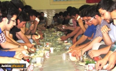 مراسم معنوی افطاری دانشجویان و مسوولین پردیس