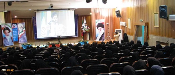 پردیس حکیم فردوسی کرج در حال برگزاری است:

گردهمایی رویش تخصصی ویژه دانشجومعلمان خواهر دانشگاه فرهنگیان
 7