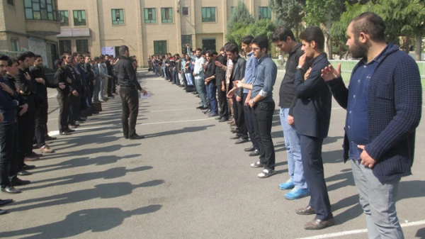 برگزاری مراسم عزاداری اساتید،کارکنان و دانشجویان پردیس فردوسی 4