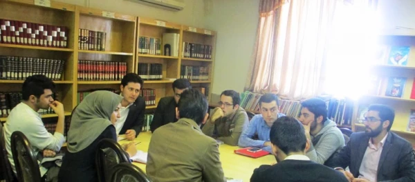 برگزاری جلسه انجمن پژوهشگری دانشجومعلمان پردیس حکیم فردوسی 3