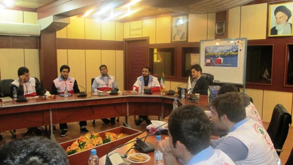 راه اندازی کانون هلال احمر و برگزاری  انتخابات شورای مرکزی کانون با حضور کارشناسان هلال احمر شهرستان فردیس
 5