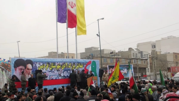 حضور مسئولین و کارکنان پردیس در مراسم گرامیداشت 9 دی
 3