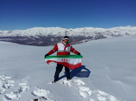 شرکت دبیر کانون های هلال احمر و کوهنوردی پردیس در صعود سراسری طالقان 4