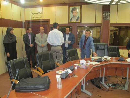 برگزاری نشست تحلیل وضعیت آموزشی پردیس با حضور اساتید و دانشجویان
 6