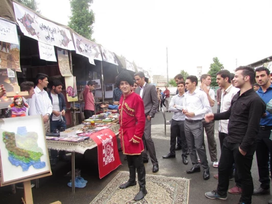 حضور دکتر پرویز کردوانی استاد برتر، چهره ماندگار در رشته جغرافیا و پدر کویرشناسی ایران  در نشست تخصصی با عنوان "   نقش آموزش در حل چالش­های زیست محیطی ایران (بحران آب)" با همت انجمن علمی جغرافی در پردیس حکیم فردوسی 4