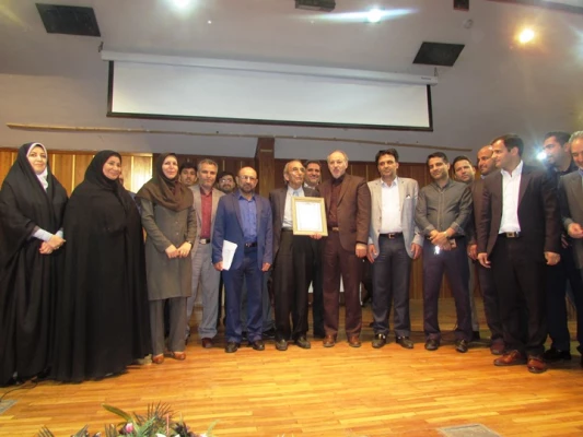 حضور دکتر پرویز کردوانی استاد برتر، چهره ماندگار در رشته جغرافیا و پدر کویرشناسی ایران  در نشست تخصصی با عنوان "   نقش آموزش در حل چالش­های زیست محیطی ایران (بحران آب)" با همت انجمن علمی جغرافی در پردیس حکیم فردوسی 18