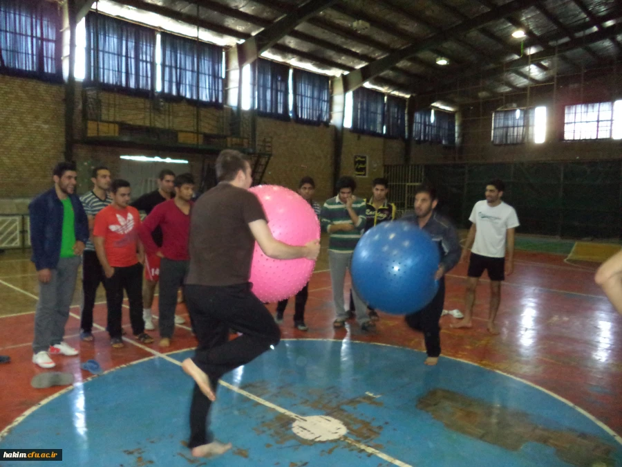 برگزاری مسابقات بومی محلی و ورزش های همگانی 2