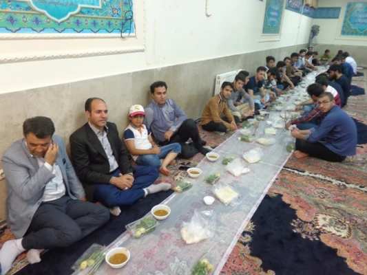 برگزاری ضیافت افطاری در پردیس، با حضور مسئولین شهری، دانشگاه، اساتید و دانشجویان 9