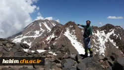 صعود مسئول گروه کوهنوردی پردیس حکیم فردوسی به قله کسری و مجموعه قلل هرم 4