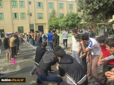 برگزاری مسابقه طناب کشی به مناسبت هفته تربیت بدنی و ورزش