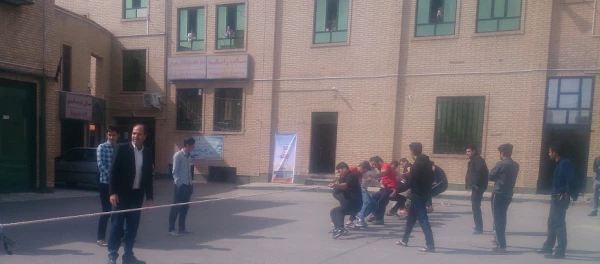 برگزاری مسابقه طناب کشی به مناسبت گرامی داشت ایام الله دهه فجر
 2