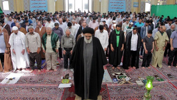 شرکت دانشجو معلمان پردیس در مراسم معنوی اعتکاف 2