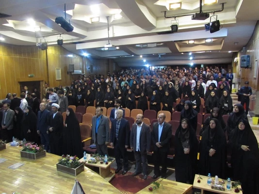 برگزاری آیین گرامیداشت هفته آموزش و تجلیل از اساتید برتر 4