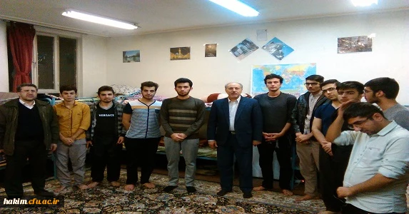 بازدید جناب آقای دکتر صالحی از سراهای دانشجویی پردیس حکیم فردوسی البرز
 4