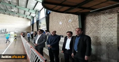 برگزاری مسابقات فوتسال به  مناسبت گرامیداشت هفته آموزش و هفته سراهای دانشجویی