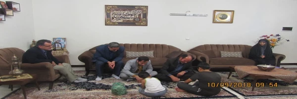 دیدار مسئولین پردیس با خانواده های معظم شهداء
 4