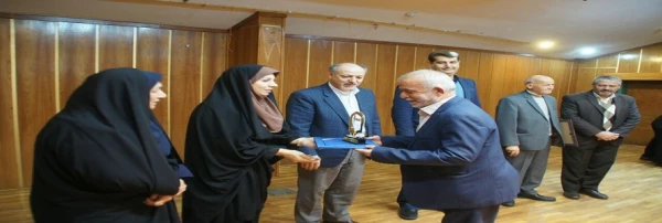 برگزاری مراسم هفته پژوهش و گرامی داشت یکصدمین سال تربیت معلم

 5