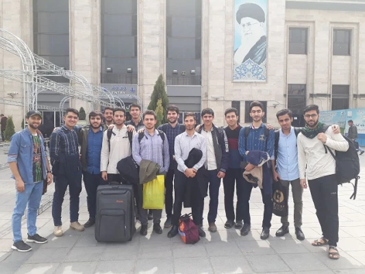 اردوی ارزشی، آموزشی  «راهیان نور حکیم فردوسی» برگزار شد
 2