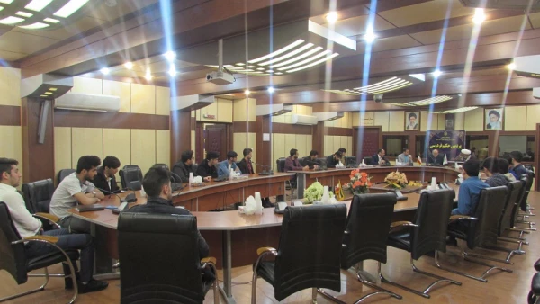 جلسه کمیته فرهنگی با موضوع نحوه امداد رسانی به "سیل زدگان" در پردیس حکیم فردوسی البرز برگزار گردید

 2