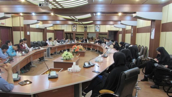 با تلاش  انجمن  اسطوره و تاریخ حکیم فردوسی البرز 

چهارمین نشست علمی- تخصصی در پردیس  برگزار گردید
 4