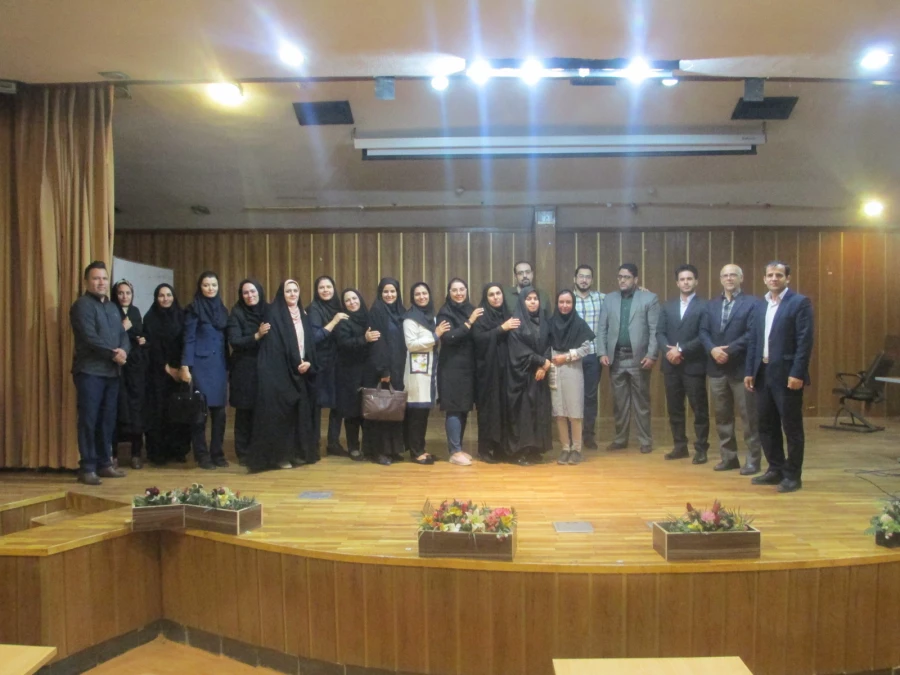 برگزاری  کارگاه های حضوری پودمان فرهنگی

 8