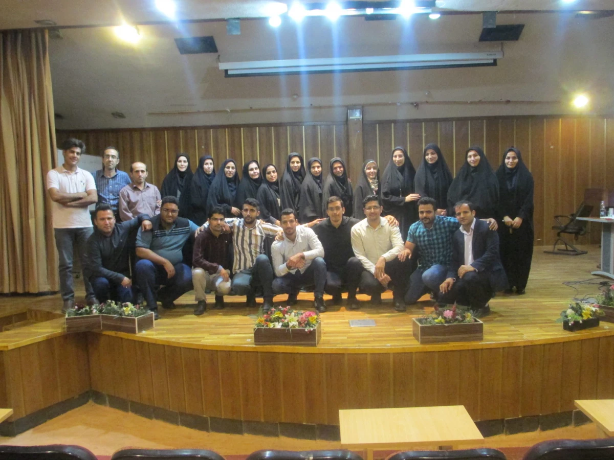 برگزاری  کارگاه های حضوری پودمان فرهنگی

 11