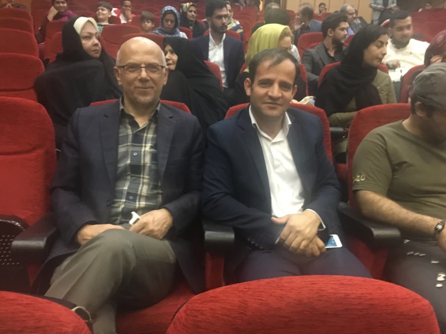 تجلیل از دکتر صالحی در مراسم بزرگداشت روز قلم
 3