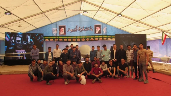 دانشجو معلمان پردیس حکیم فردوسی از باغ موزه­ی انقلاب اسلامی و دفاع مقدس بازدید کردند.

 4