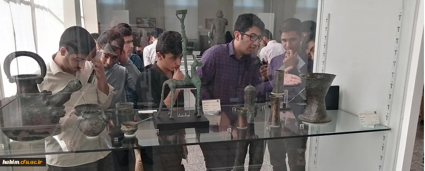 دانشجو معلمان ورودی 98 از موزه ملی ایران بازدیدکردند
 3
