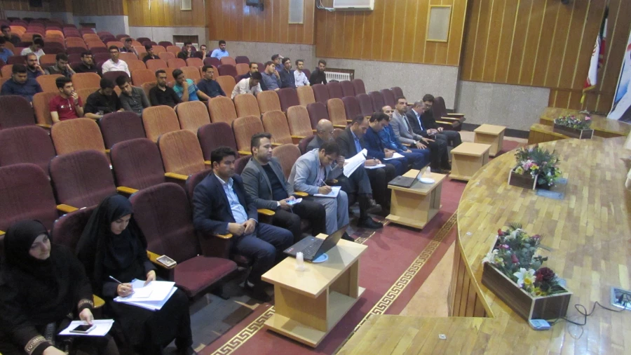 نشست صمیمی با نو دانشجومعلمان ورودی 98 با محوریت آشنایی دانشجویان با آیین نامه ­ها و ساختار اداری و تشکیلاتی

 2