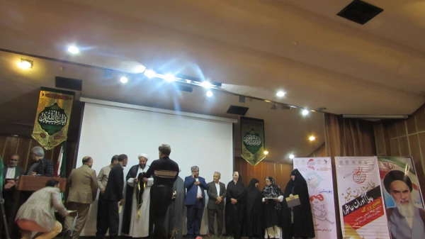 برگزاری اولین نشست بنیاد خیرین حامی دانشگاه فرهنگیان استان البرز

 13