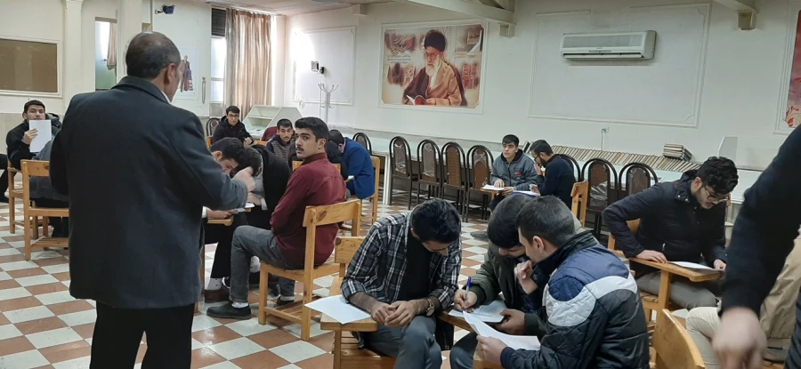 برگزاری اولین دوره مسابقه کتاب­خوانی گروهی
 5