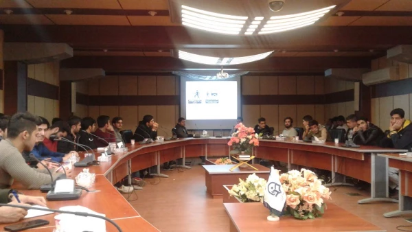 کارگاه آموزشی پیشگیری از سوانح و حوادث جاده ای

 4