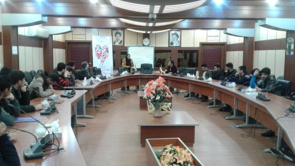 همایش آموزشی اچ آی وی/ایدز با شعار «همه در یک کشتی نشسته ایم»

 4