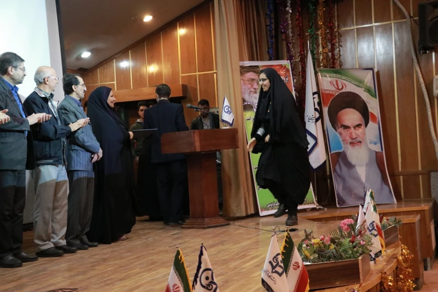 برگزاری مراسم گرامیداشت هفته پژوهش

 14