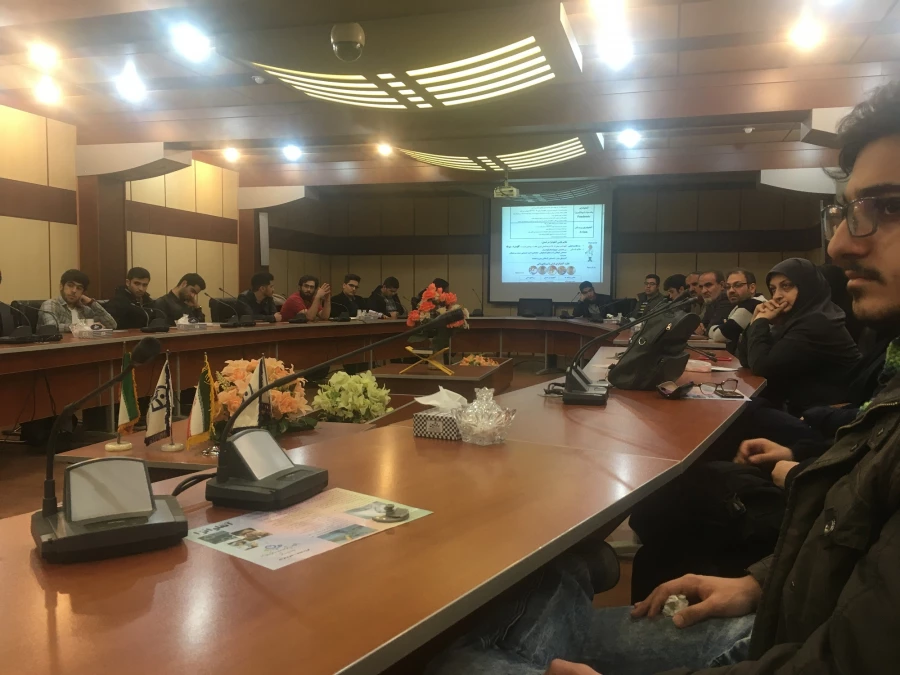 برگزاری کارگاه آموزشی با موضوع «آنفولانزا و راه های پیشگیری از آن»

 6