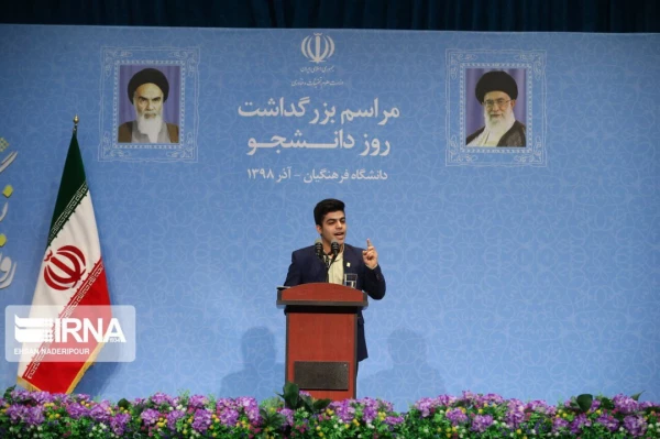 
در دیدار با رئیس جمهور به مناسبت روز دانشجو 3