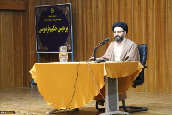 مراسم فرهنگ پژوهش در نظام آموزشی دانشگاه فرهنگیان در پردیس حکیم فردوسی برگزار گردید
 3