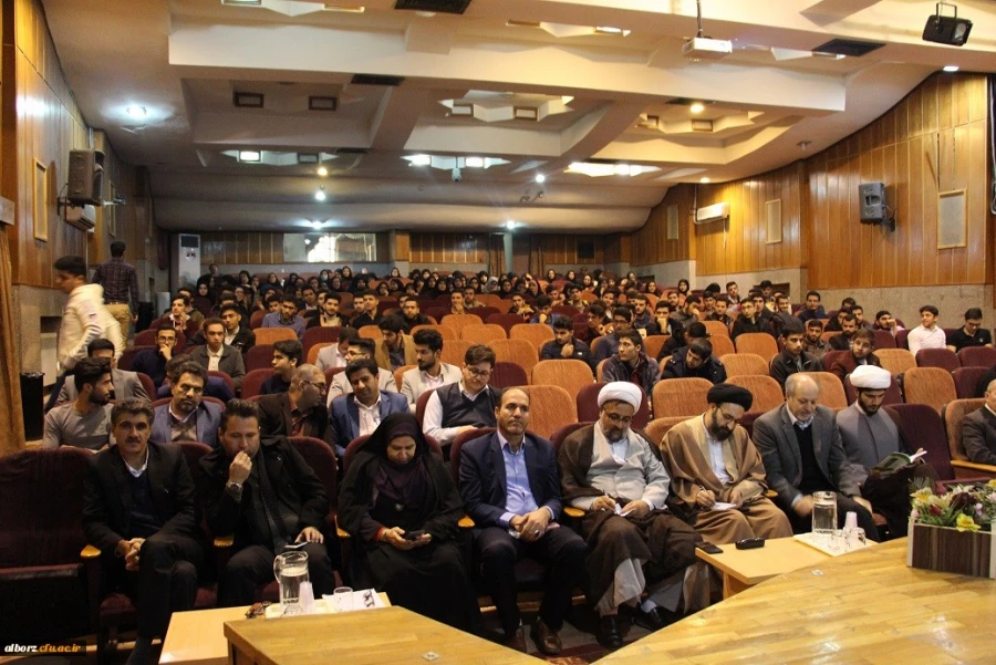 مراسم فرهنگ پژوهش در نظام آموزشی دانشگاه فرهنگیان در پردیس حکیم فردوسی برگزار گردید
 5