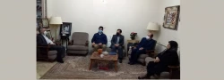 دانشگاه فرهنگیان استان البرز از خانواده­ های معظم و معزز شهدا دیدار بعمل آورد.
 2