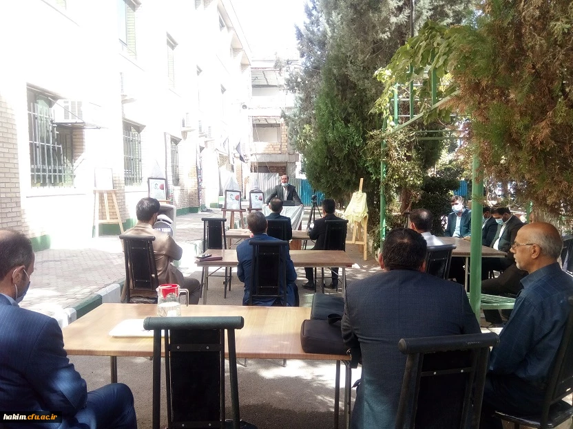 مراسم تجلیل از رزمندگان و خانوادهای معظم شهدای پردیس،  و رونمایی از کتاب "مقر گردویی" نوشته دانشجومعلم پردیس علیرضا کریمی  6